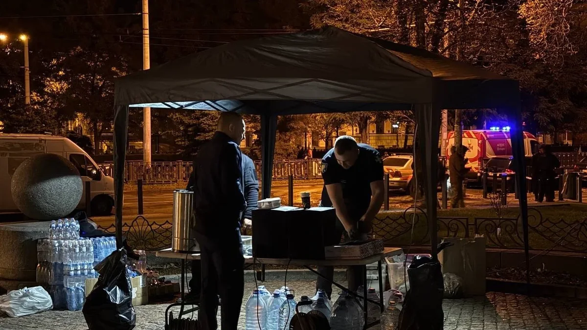 У Дніпрі після атаки пошкоджено житловий будинок: куди звертатися